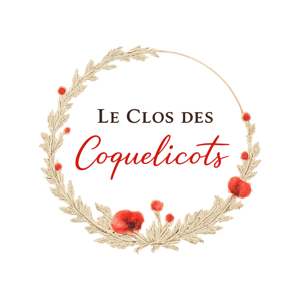 Logo du Clos des Coquelicots avec un coquelicot.